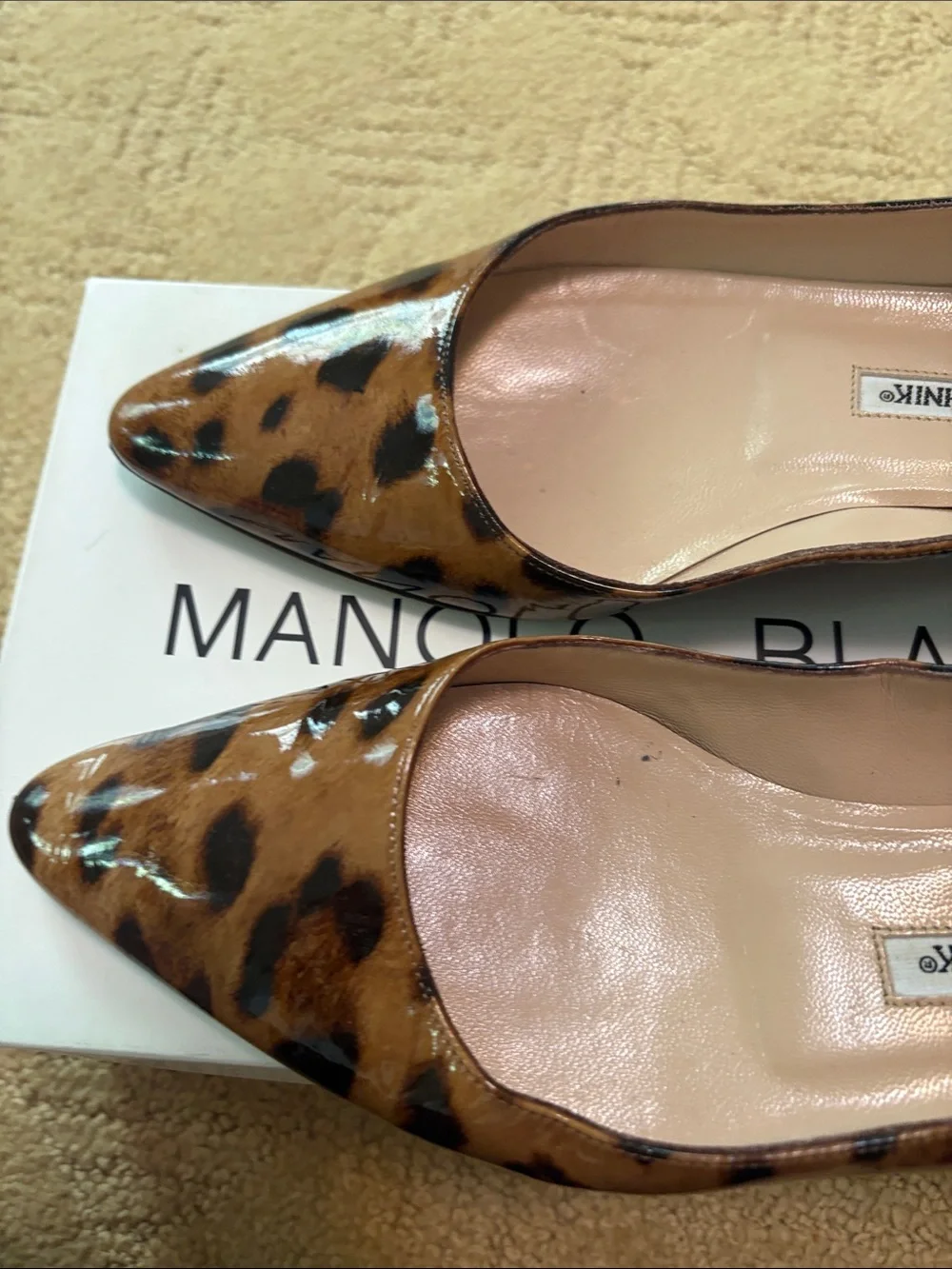 Manolo Blahnik Patent Leopard Flat Euro size 37.5 - Picture 2 of 7